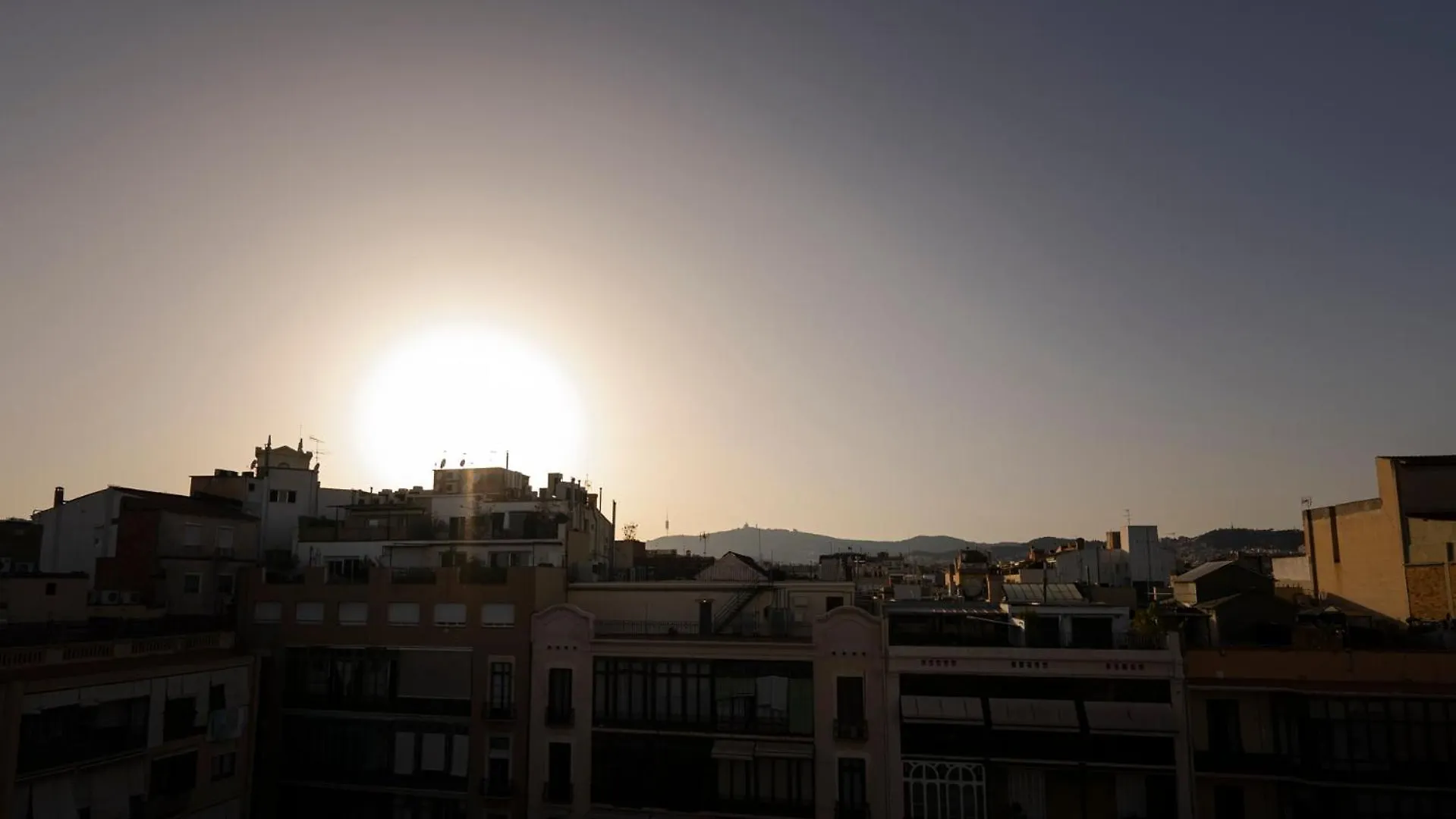 Apartamento Atico Con Terraza En El Corazon De Barcelona España