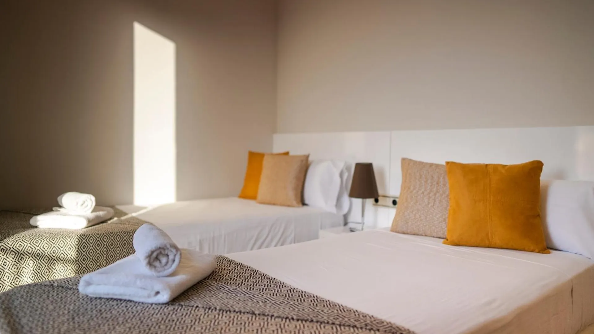 Apartamento Atico Con Terraza En El Corazon De Barcelona